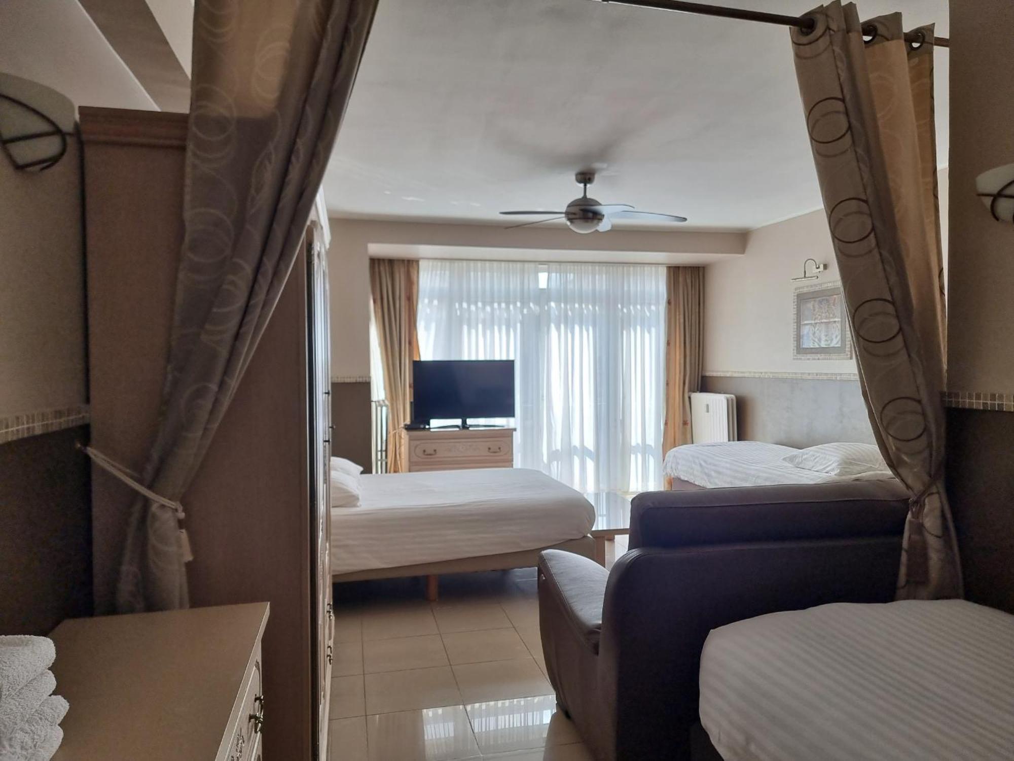 Apartahotel Résidence Bara Midi Saint-Gilles